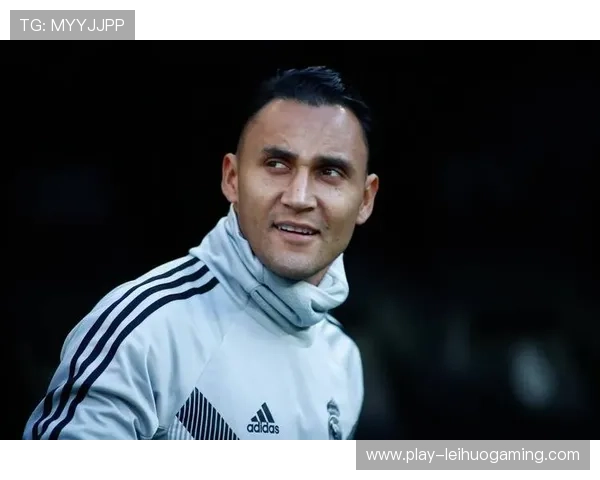 前皇马门将纳瓦斯加盟梅西母队纽维尔老男孩，结束旅欧生涯